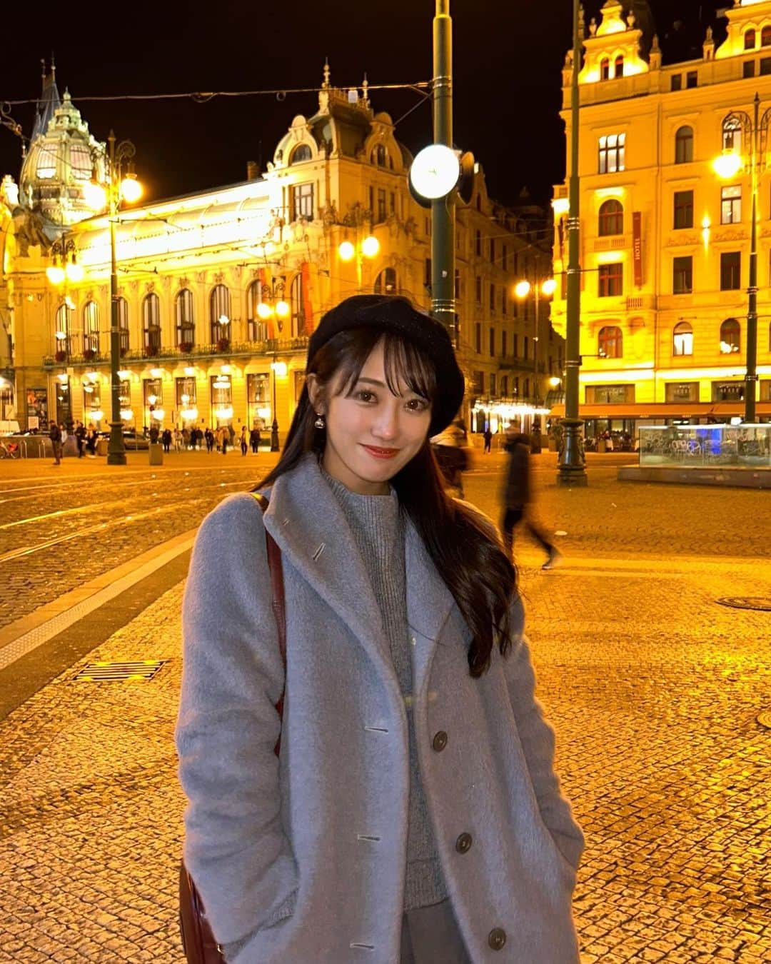 片原恵麻さんのインスタグラム写真 - (片原恵麻Instagram)「Prague🇨🇿  世界で唯一、全市が世界遺産に登録されているプラハ🚶‍♀️ どこを歩いてても街並みがひたすら可愛い🥲  プラハ1食目は Café imperial𓌉𓇋 ‎🤍  絶対食べると決めてたトリュフニョッキ🤭 ニョッキ好きすぎて旅行中に3食くらい食べたけど特にここが美味しかった🤍  #ヨーロッパ#ヨーロッパ旅行#プラハ#プラハ旅行#ヨーロッパ旅#チェコ#チェコ旅行#cafeimperial#cafeimperialprague#Prague#praguecity#praguefood」10月29日 18時52分 - emma_katahara