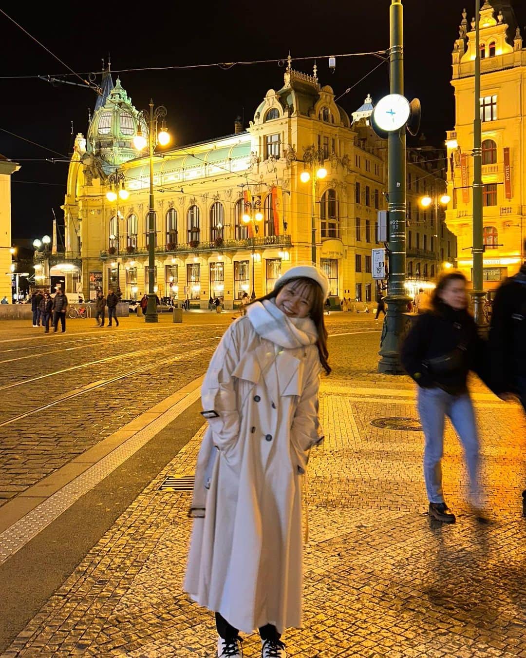 片原恵麻さんのインスタグラム写真 - (片原恵麻Instagram)「Prague🇨🇿  世界で唯一、全市が世界遺産に登録されているプラハ🚶‍♀️ どこを歩いてても街並みがひたすら可愛い🥲  プラハ1食目は Café imperial𓌉𓇋 ‎🤍  絶対食べると決めてたトリュフニョッキ🤭 ニョッキ好きすぎて旅行中に3食くらい食べたけど特にここが美味しかった🤍  #ヨーロッパ#ヨーロッパ旅行#プラハ#プラハ旅行#ヨーロッパ旅#チェコ#チェコ旅行#cafeimperial#cafeimperialprague#Prague#praguecity#praguefood」10月29日 18時52分 - emma_katahara