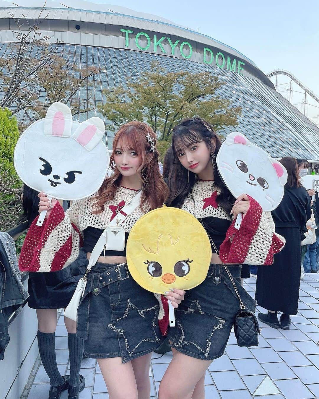 SHIHOさんのインスタグラム写真 - (SHIHOInstagram)「. . straykids💞5-star live tour⭐️ 東京ドーム初日！！　w/ @mayu_03pichu  . . #straykids #straykids5stardometour2023 #hyunjin #stay #ヒョンジンペン #ステイと繋がりたい #スキズ #スキズペンと繋がりたい #スキズ好きな人と繋がりたい」10月29日 19時06分 - cham_pipi