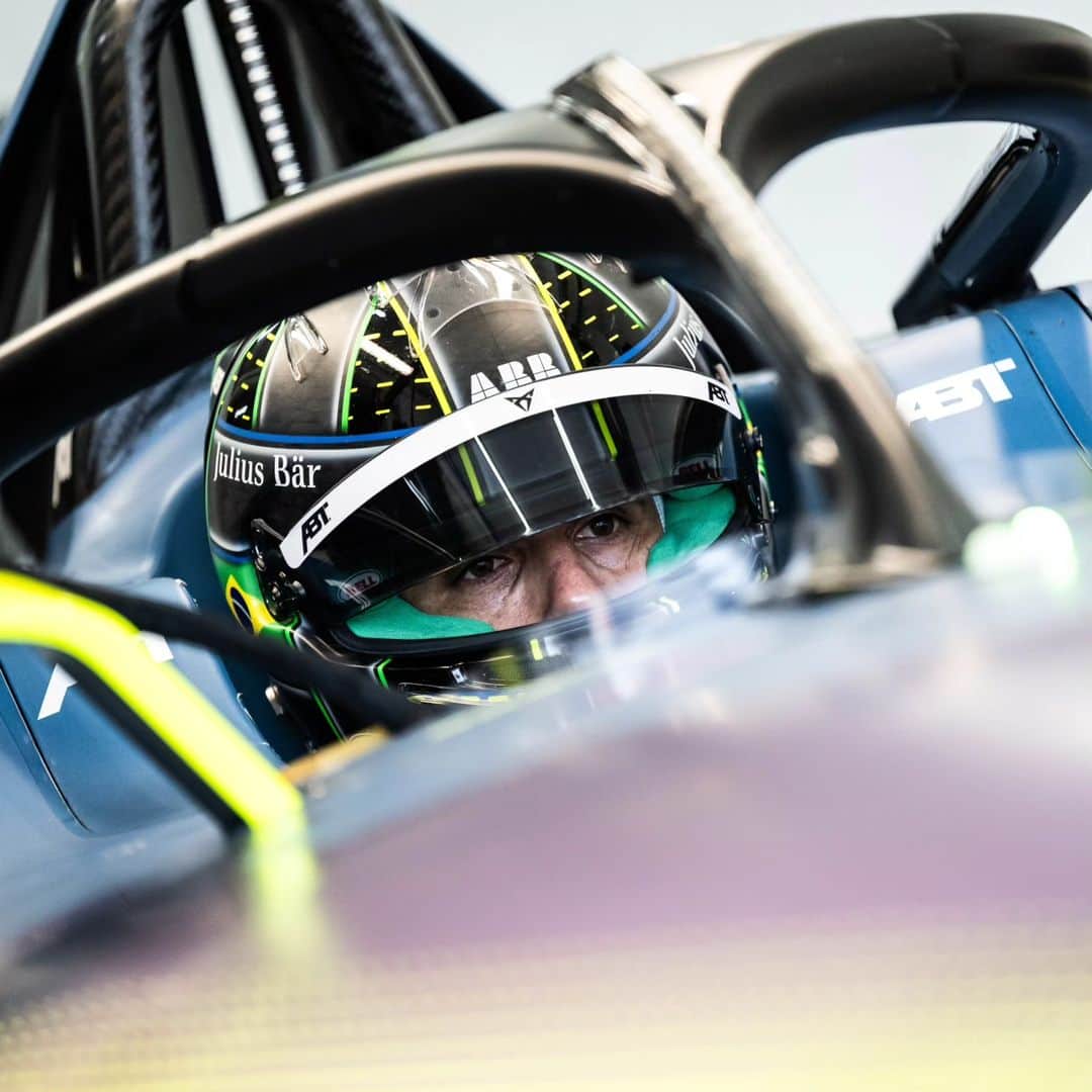 ルーカス・ディ・グラッシさんのインスタグラム写真 - (ルーカス・ディ・グラッシInstagram)「New season and new colours for @lucasdigrassi ⚡  Who's excited to see him on track?  #FormulaE #Motorsport #Racing」10月29日 19時09分 - lucasdigrassi