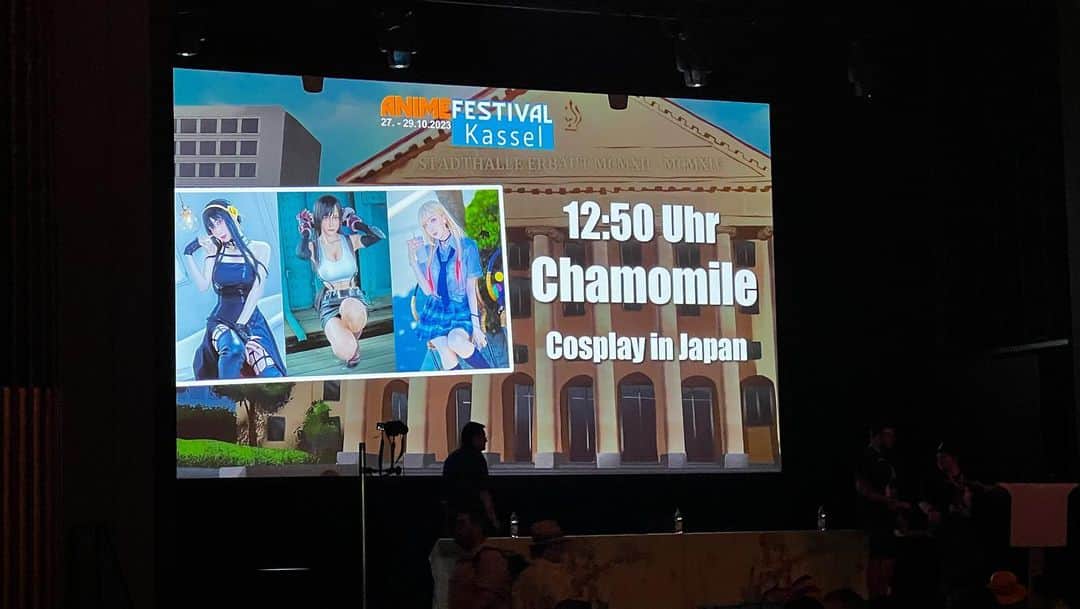 華密美琉さんのインスタグラム写真 - (華密美琉Instagram)「Anime Festival Kassel🇩🇪🩷🩷 I love Germany!! Danke schön!🫶✨✨  Vom 27. bis 29. Oktober sehen wir uns im Kongress Palais! Brought some of my merchandise so make sure to get it before it's gone!🩷  @animekassel   #AnimeKassel #AFKassel #AFK23 #AnimeFestival #Kassel #chamomile #cosplayerchamomile #cosplaygirl #cosplaygirls #cosplaystage #dragonquest #ダイの大冒険 #マァム #マァムコスプレ #germany #cosplayanime #cosplayphoto #cosplaysexy #japanesecosplay #アニメフェスティバル #アニメフェスティバルカッセル #カッセル #ドイツ大好き #ドラゴンクエストダイの大冒険 #ダイの大冒険コスプレ #コスプレイヤーカモミール #カモミール」10月29日 19時21分 - chamomile_chami