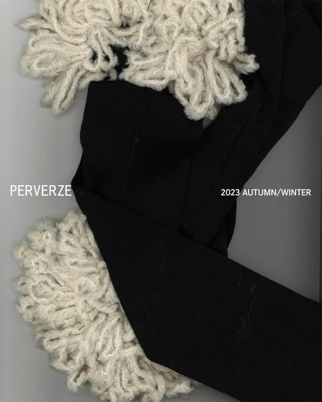 PERVERZE_OFFICIALさんのインスタグラム写真 - (PERVERZE_OFFICIALInstagram)「Our knit series with particular attention to detail. #PERVERZE_AW23 collection is available online. Discover the collection on our online.」10月29日 19時31分 - perverze_official