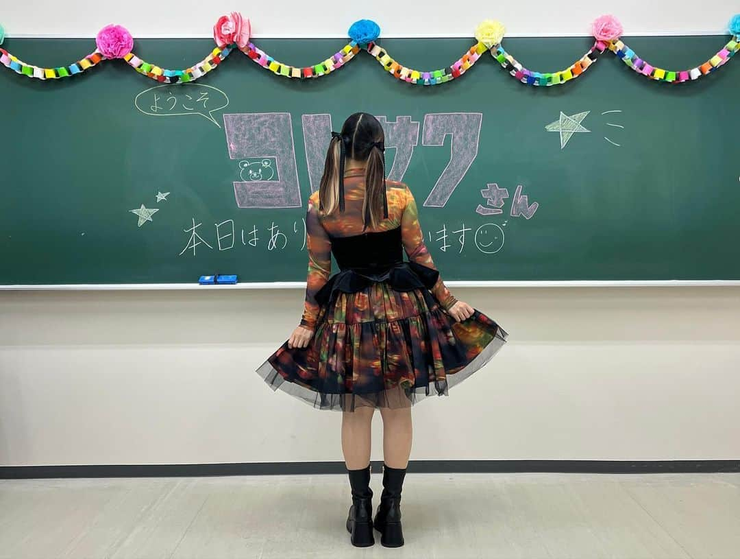 コレサワさんのインスタグラム写真 - (コレサワInstagram)「🎃  学園祭LIVE もうすぐハロウィンだったので ハロウィンコーデ👻  #華秋祭」10月29日 19時27分 - koresawa519