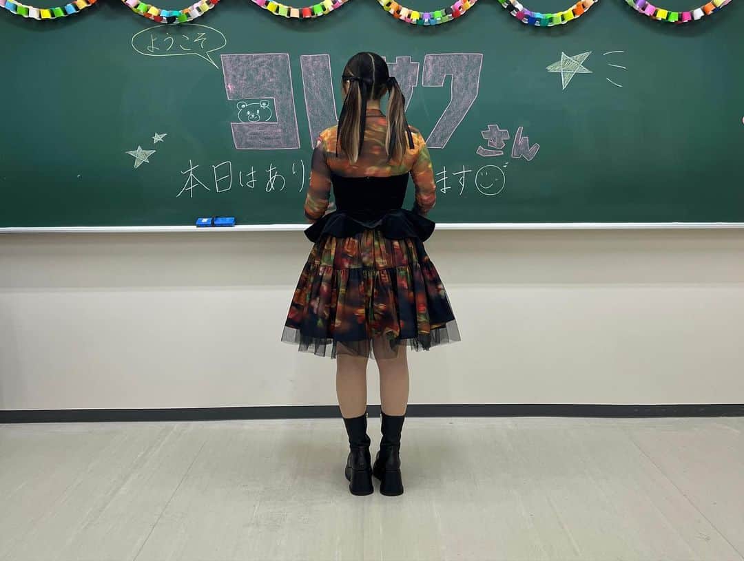 コレサワさんのインスタグラム写真 - (コレサワInstagram)「🎃  学園祭LIVE もうすぐハロウィンだったので ハロウィンコーデ👻  #華秋祭」10月29日 19時27分 - koresawa519