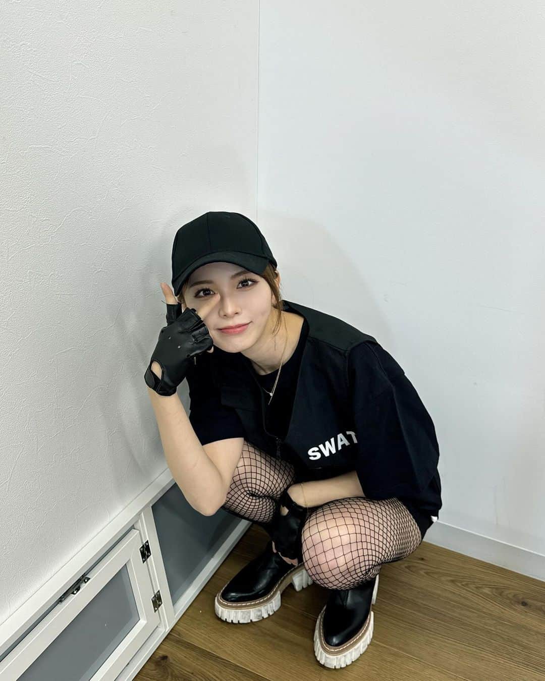 西村歩乃果のインスタグラム：「SWAT   ファンクラブイベントありがとでした🙇‍♀️💭次は1/28！！  #ハロウィン　#halloween #コスプレ」