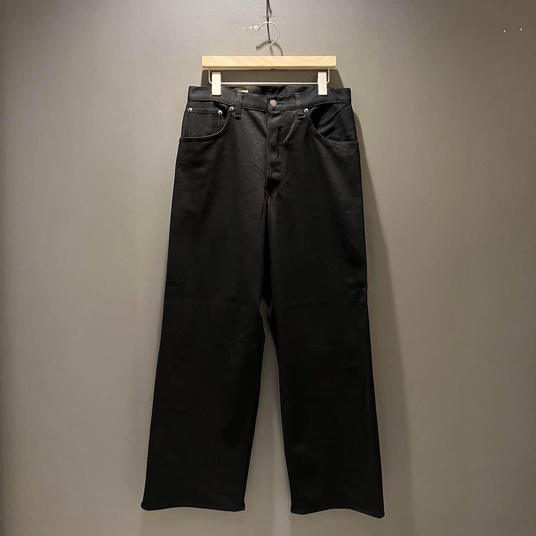 BEAMS JAPANさんのインスタグラム写真 - (BEAMS JAPANInstagram)「＜Scye＞ Mens Stretch Cotton Drill Wide Leg Jeans ¥28,600-(inc.tax) Item No.11-21-0341 BEAMS JAPAN 2F ☎︎03-5368-7317 @beams_japan #scye #beams #beamsjapan #beamsjapan2nd Instagram for New Arrivals Blog for Recommended Items」10月29日 19時38分 - beams_japan