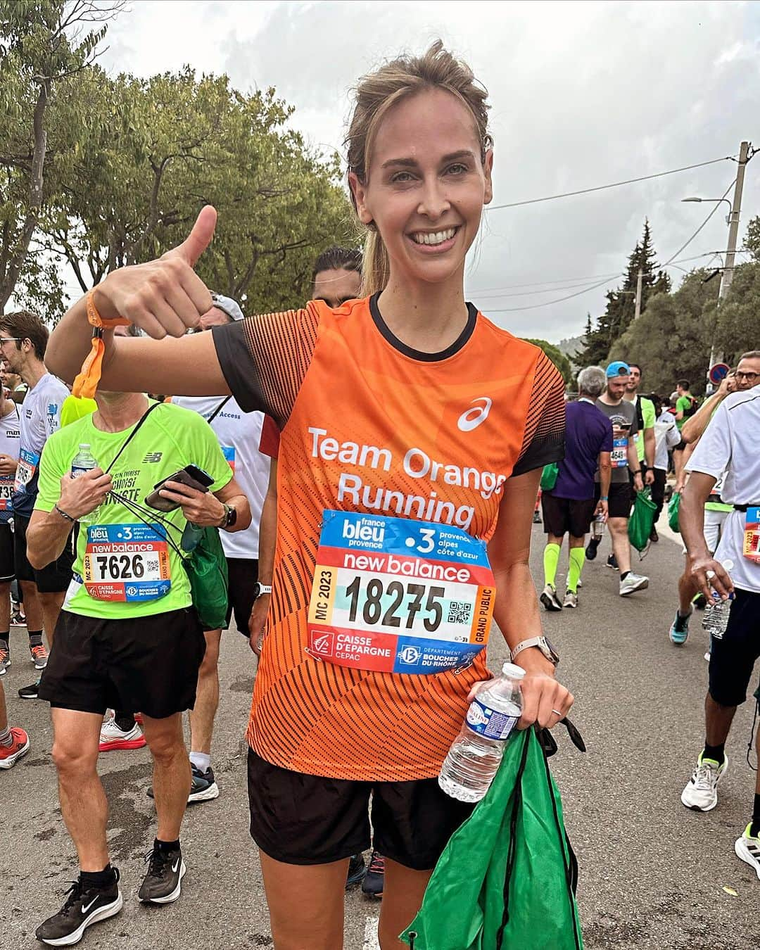 オフェーリ・ムニエさんのインスタグラム写真 - (オフェーリ・ムニエInstagram)「Finisher🏃‍♀️💪🏻☀️🟧 Marseille-Cassis 20km / 1h47 ! Merci la @teamorangerunning et merci coach @dorian_louvet 😊 #tor #mk6」10月29日 19時38分 - opheliemeunier