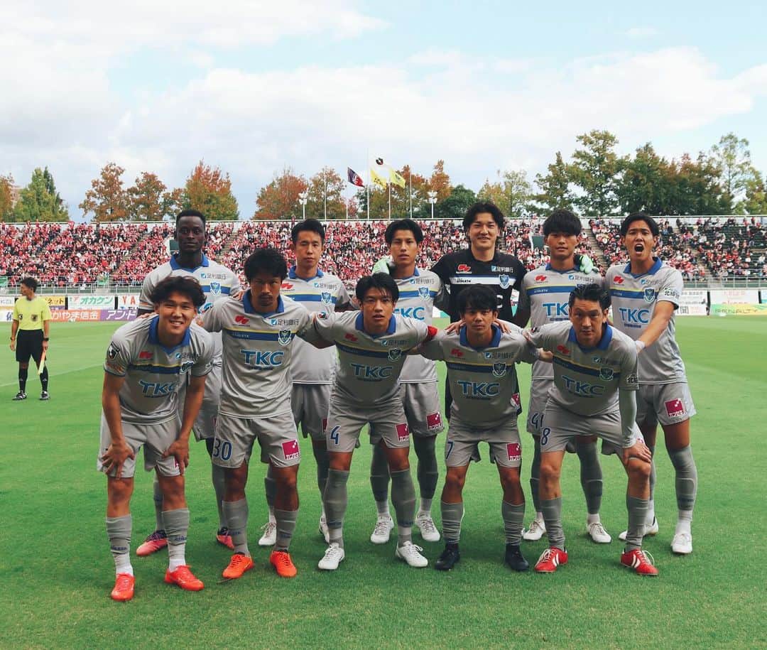 栃木SCのインスタグラム：「． GAME PHOTOS📷 ． ． 🗓10/29(日)14:00KICKOFF ⚽️明治安田生命J2リーグ第40節 🆚ファジアーノ岡山 🏟シティライトスタジアム 📝栃木 1-1 岡山 55分　#イスマイラ  82分　失点  スタジアムで応援いただいたサポーターの皆さま、 #DAZN で共に戦っていただいた皆さま、ありがとうございました。  次節は11月5日(日)にアウェイ、東京ヴェルディ戦です。 今シーズン残り2試合、最後まで共に戦いましょう。  ➡︎📱#DAZN への加入・試聴で栃木SCを応援しよう！ http://prf.hn/click/camref:1100l38Di/creativeref:1011l20500 ． #栃木SC #TochigiSC #JLeague」
