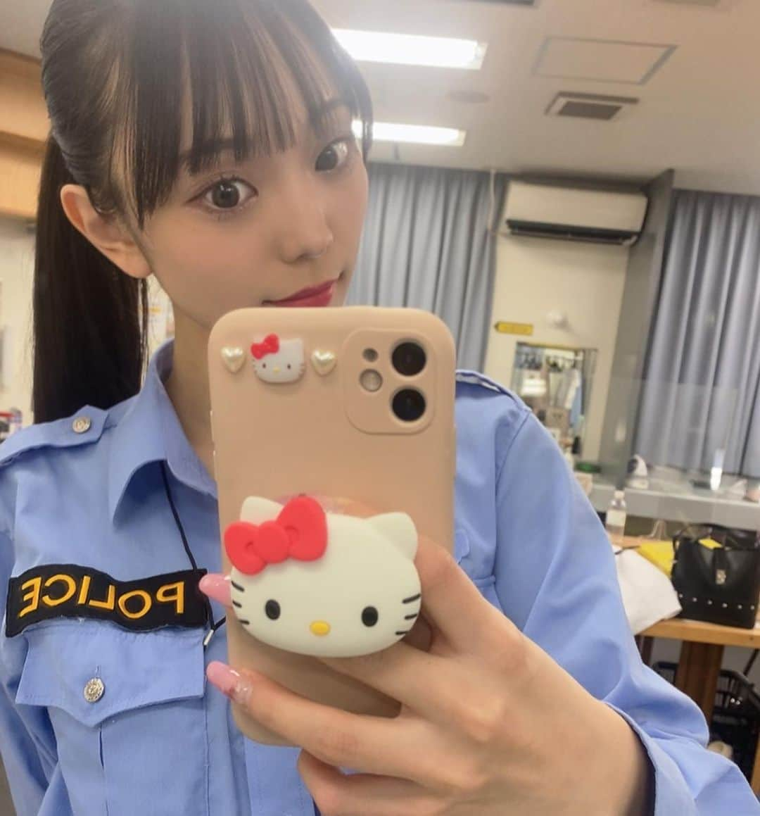 澤田美晴さんのインスタグラム写真 - (澤田美晴Instagram)「#五反田タイガー　13th Stage 『 BORDER〜罪の道〜 』 全公演無事に終了いたしました👮🏻‍♀️⭐︎  ご来場いただいた皆様、私のグッズをお手に取ってくださった皆様、 差し入れをくれたファンの方、 素敵なお花をくれたみんな、 本当に本当にありがとうございました🦋✨  品川さゆり役　澤田美晴  #BORDER13」10月29日 19時43分 - sawadamiharu7