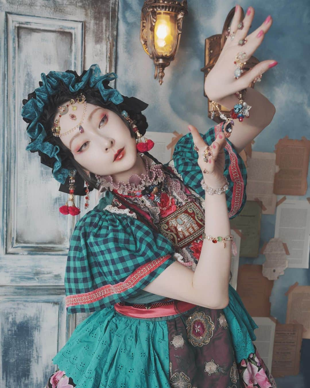 RinRinのインスタグラム：「. 💫🗝️𝐑𝐢𝐧𝐑𝐢𝐧 𝐃𝐨𝐥𝐥 ♡ 𝐀𝐏𝐎𝐋𝐈𝐀🗝️💫 lolita fashion and our accessories 私たちのアクセとロリィタファッション  🌟RinRin 来店 11月1&2 🌟APOLIA 来店11月1,3,5  🎀┈┈┈┈┈┈┈┈┈┈┈┈🎀   ♡𝓐𝓹𝓸𝓵𝓲𝓪 𝓵𝓸𝓵𝓲𝓽𝓪♡  🎀┈┈┈┈┈┈┈┈┈┈┈┈🎀  ♥️アキュートガール2023♥️ 🥀11/1（水）～11/5（日） 🥀伊勢丹新宿店　本館6階催物場 🥀10〜20時 ＊最終日18:00 CLOSE  ♥️acutegrrrl 2023 ♥️ 🥀Nov 1st - 5th! 🥀Shinjuku Isetan 6F 🥀10am - 8pm (*last day ~6pm)  photo: @ooxo  assistant: @yukophotography  hair＆makeup: @hk2711  dress: @apolia00  accessory: @apolia00 @lumirevebyrinrin  direction: rinrin&Apolia  大好きの @apolia00 と私の @lumirevebyrinrin 一緒にコラボアイテムとフォトスポット作ります！ぜひ遊びに来てね🌟  My brand @lumirevebyrinrin and my fav @apolia00 will have special collab items and a photo spot for everyone to enjoy! Please come by~🌟  アメリカ、ロサンゼルス出身、日本を拠点に活動しているロリィタモデル、クリエーター、シンガーで東京の独特のファッションに魅了され、世界へ向けて発信するRinRin DollのハンドメイドアクセサリーブランドのLumireveと架空の異国をイメージし、エキゾチックでシノワズリなアクセサリーを制作するAPOLIAのコラボレーションブランド。色んな小物で身につけて、ロリィタやかわいいファッションを楽しめる個展になってます。  Lolita fashion model, YT creator, and singer, RinRin Doll from Los Angeles and based in Tokyo, is collaborating through her handmade brand, Lumireve, with chinoiserie accessories maker APOLIA to create pieces fit for a fantasy world and showcase different lolita fashions. We hope to encourage more kawaii expressions through playing with styling!  #rinrindoll #japan #tokyo #harajuku #japanesefashion #tokyofashion #harajukufashion #東京 #コーデ #今日のコーデ #原宿 #ootd #isetan #acutegrrrl #acutegrrrl2023 #sweetlolitafashion #egl #lumireve #ooxo #apolia #angelicpretty #ロリィタ #伊勢丹 #新宿伊勢丹 #shinjuku #shinjukuisetan」