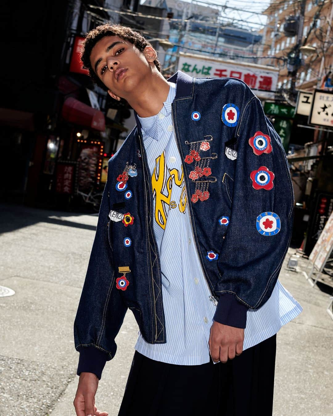 ケンゾーさんのインスタグラム写真 - (ケンゾーInstagram)「KENZO FW23 DENIM: @nigo brings authentic japanese denimwear to the light with this vintage Ivy-league inspired bomber jacket. Explore all the vintage denim pieces on KENZO.COM  #KENZONIGO」10月29日 20時01分 - kenzo