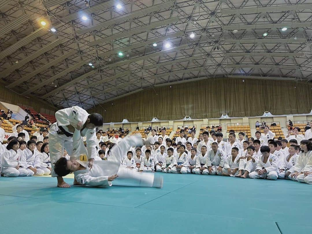 髙藤直寿さんのインスタグラム写真 - (髙藤直寿Instagram)「青森県八戸市で東洋水産様主催の柔道教室をさせていただきました！ 350人と多くの小中学生が集まってくれて楽しかった🥳 ありがとうございました😊  #柔道 #東洋水産 #マルちゃん #柔道教室」10月29日 20時24分 - takato_official