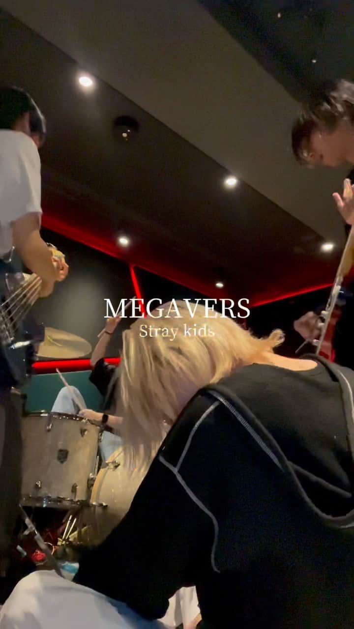 大賀廉人のインスタグラム：「HOT #MEGAVERS #straykids」