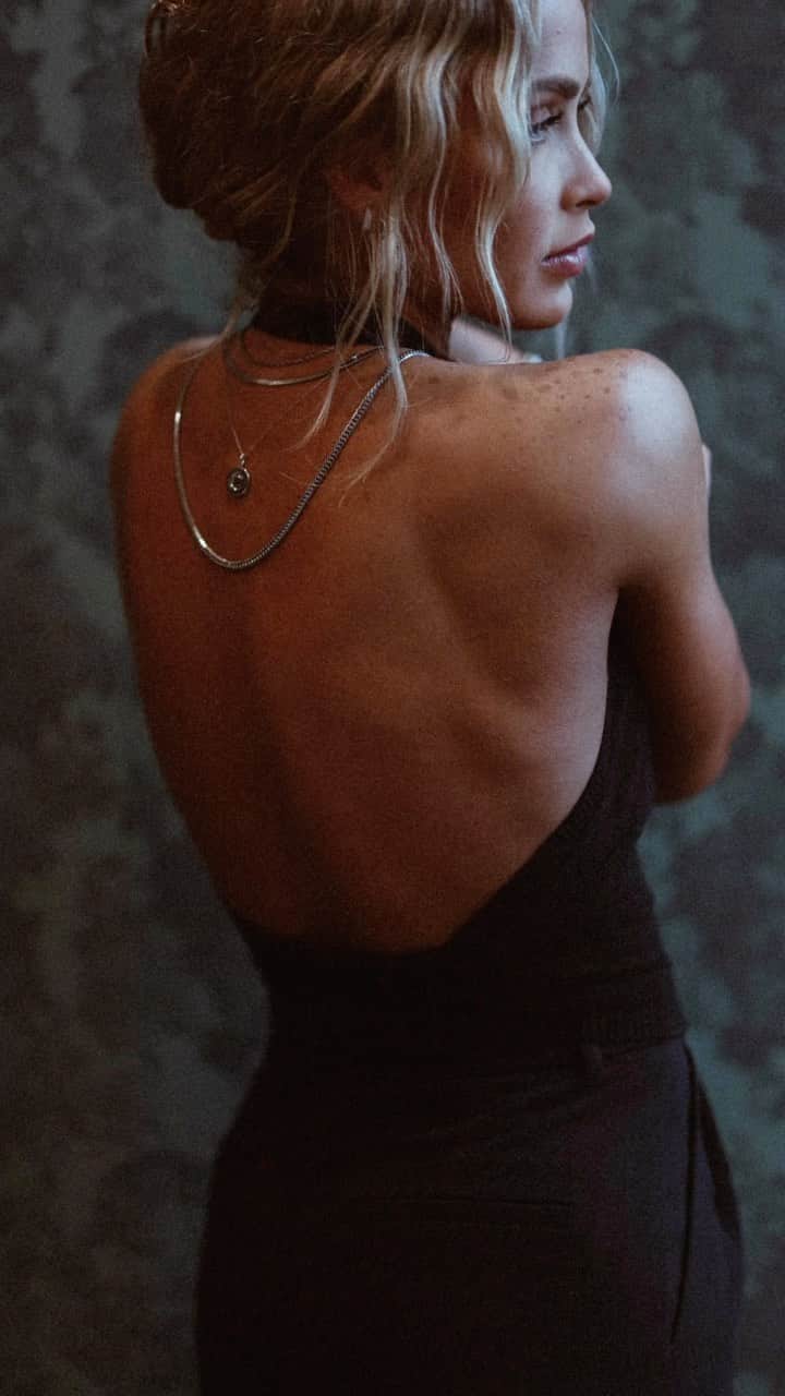 Cara Van Brocklinのインスタグラム：「It’s finally here….the new @lorjewelryofficial collection is dropping tomorrow! Here is a little BTS vs. the pics video from our shoot. There are so many more I can’t wait to share!」