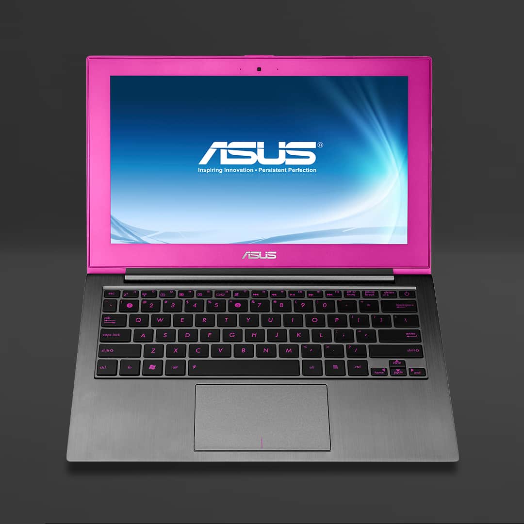 ASUSさんのインスタグラム写真 - (ASUSInstagram)「It's a #ThrowbackThursday tech treat! Still remember this early #ASUS Zenbook series? It has 3 colors: elegant Rose Gold, vibrant Hot Pink, and timeless Silver! 💻✨ Does anyone here still own one? 👀  #TBT #TechThrowback」10月26日 1時00分 - asus