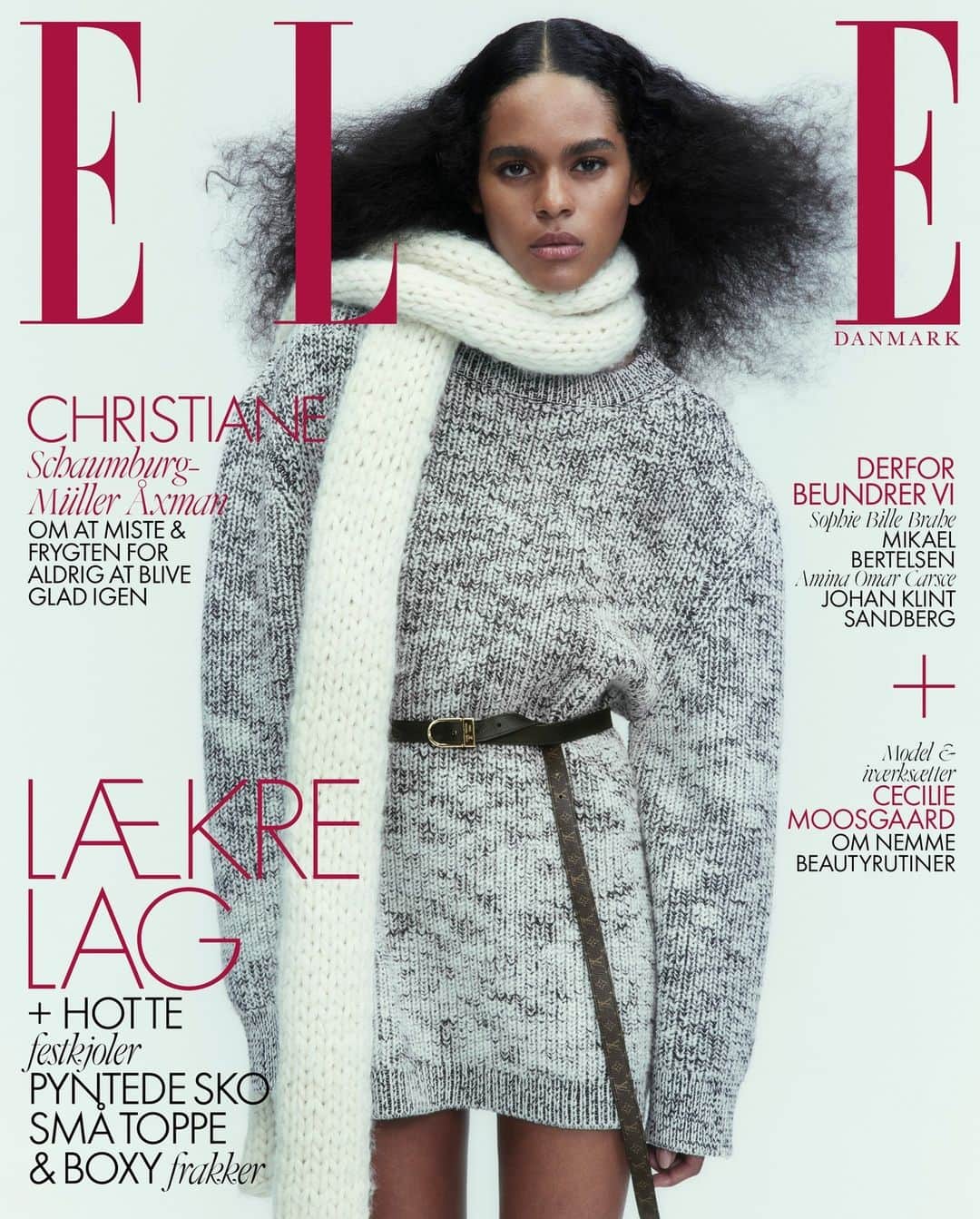 のインスタグラム：「Nyt ELLE på gaden! ⁠ ⁠ I ELLEs novemberudgave kan du glæde dig til at møde @christianesm, der i et stort og ærligt interview, fortæller om nogle omtumlede år med skilsmisse, forelskelse, bryllup, graviditet, ufrivillig abort, sygdom i familien og en uventet, men lykkelig drejning. ⁠ ⁠ I det nye ELLE har vi også bedt fire personer om at fortælle om én person, som – for dem – skiller sig særligt ud fra mængden. CEO i @sophiebillebrahe @annesofiemini fortæller om sin beundring af sin chef @sbillebrahe, radiovært og forfatter @aliaminali_c om @mikael_bertelsen, der på trods af, at de to aldrig har mødt hinanden før nu, har været hans læremester, model og balletdanser @cecilielassen om sin ven @johanklintsandberg og podcastvært og madanmelder @laerkekloevedal om sit selvvalgte familiemedlem @aminaomarcarsce.⁠ ⁠ I dette nummer af #ELLE klæder vi dig selvfølgelig også godt på til efteråret i sexede festkjoler, pyntede sko, små toppe og boxy frakker. Og apropos frakker har vi mødt den kreative direktør hos @maxmara til en snak om den ikoniske ’Teddy Bear coat’, der fylder rundt. ⁠ ⁠ Vi snager også i beautyskabet hjemme hos model og cofounder af @liestudio_ @ceciliemoosgaard, tager på besøg i det charmerende Vesterbro-baghus a la Paris hos @stylistpernilleholm, taler med den italienske duo @afilippoficarelli og @francesco3rd, der sidder ved roret hos danske @theofficialpandora om deres store ambitioner samt med den svenske kok og model @emmaonuora om det, der inspirerer hende. ⁠ ⁠ Alt det, og meget mere, kan du glæde dig til i novemberudgaven af ELLE, som du kan tegne abonnement på via link i bio for helt ned til 89,95 kroner.  ⁠ Fotograf: @alejandro_sonoro / @sauvagetv⁠ Stylist: @lisalindqwister / @lundlundagency⁠ Makeup: @fredrikstambromakeup /@lundlundagency⁠ Hår: @erikasvedjevikhair / @lundlundagency⁠ Model: @_____mikasantos / @ouimanagement ⁠ Fotoassistenter: @edwardsoscar og @emanuelkoroly ⁠ Stylistassistent: @sofiamte ⁠ Casting: caroline__alm / @almcreativecasting」