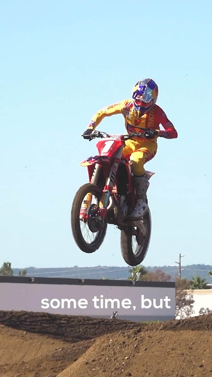 のインスタグラム：「Coming to America⁉️ 🇺🇸 Jorge Prado has been doing some Supercross testing over here and taking his time learning. Could we see the @mxgp world champ here racing Supercross in the coming years⁉️ 🎥 @kellenbrauer #Supercross」