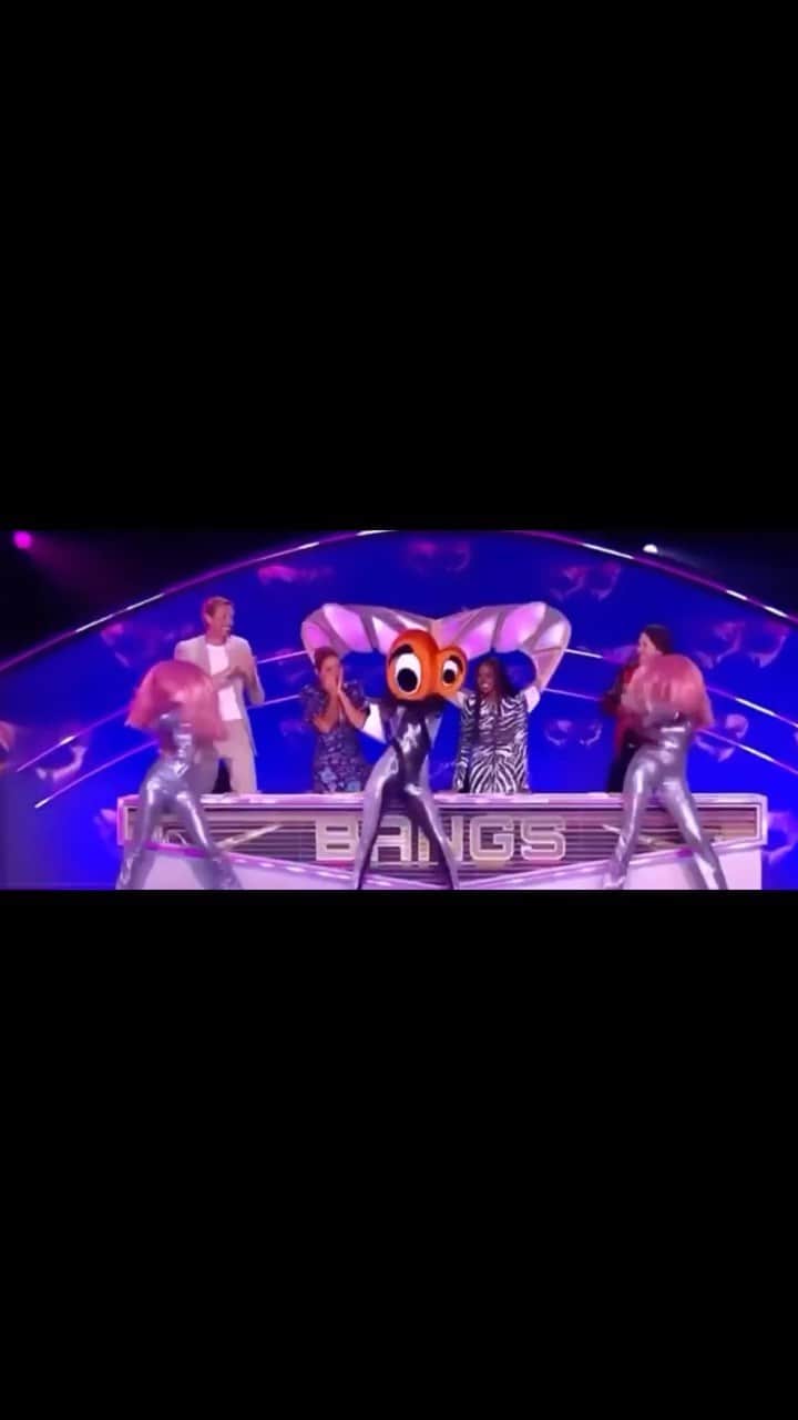 ヘザー・モリスのインスタグラム：「One year ago I made my first appearance as Scissors on the UK masked Dancer @maskedsingeruk and I just wanna celebrate I never peed my pants while wearing the costume, even if I was within milliseconds of wetting myself more than once.   Choreo @aaronrenfree  Casting @showbizliz」