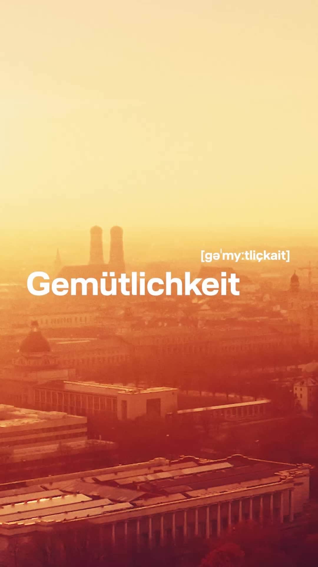 ルフトハンザのインスタグラム：「We're bottling up the essence of Munich, the special feeling you get lounging by the river in the summer sun, or cosying up in the winter with some Glühwein, for us it's Gemütlichkeit. What is Munich all about for you?  #MUC #LHFeelsLikeHome #Lufthansa」