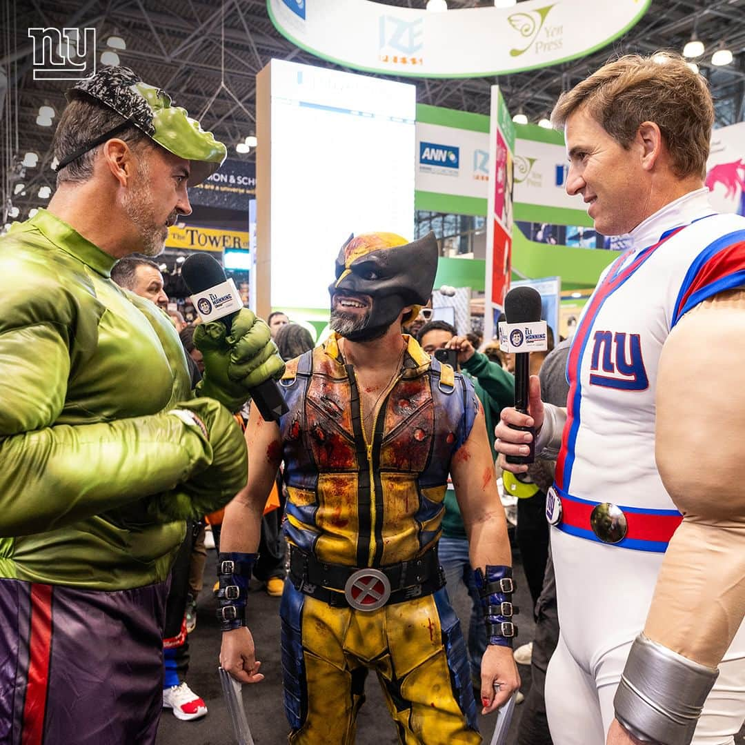 New York Giantsさんのインスタグラム写真 - (New York GiantsInstagram)「Two Giant Super Heroes 😎」10月25日 23時51分 - nygiants