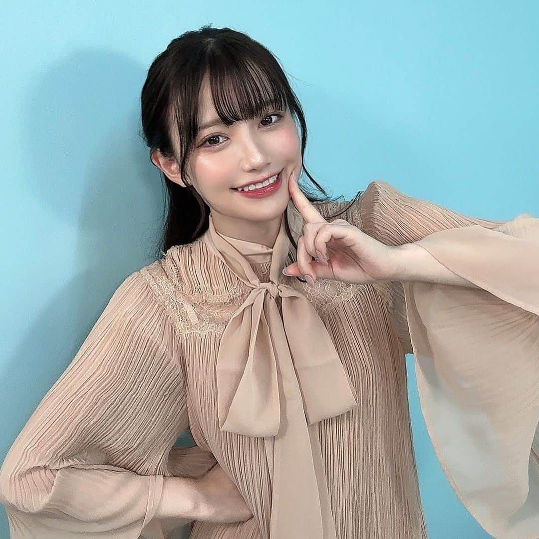 あかせあかりのインスタグラム：「本日25日24:00~は #テレビ愛知 さんにて #アカリノコマド が放送です💫  テレビ愛知が観られない方も後日YouTubeやLocipoにてチェックできます！  見逃さないでください😤✨  #あかせあかり #冠番組」