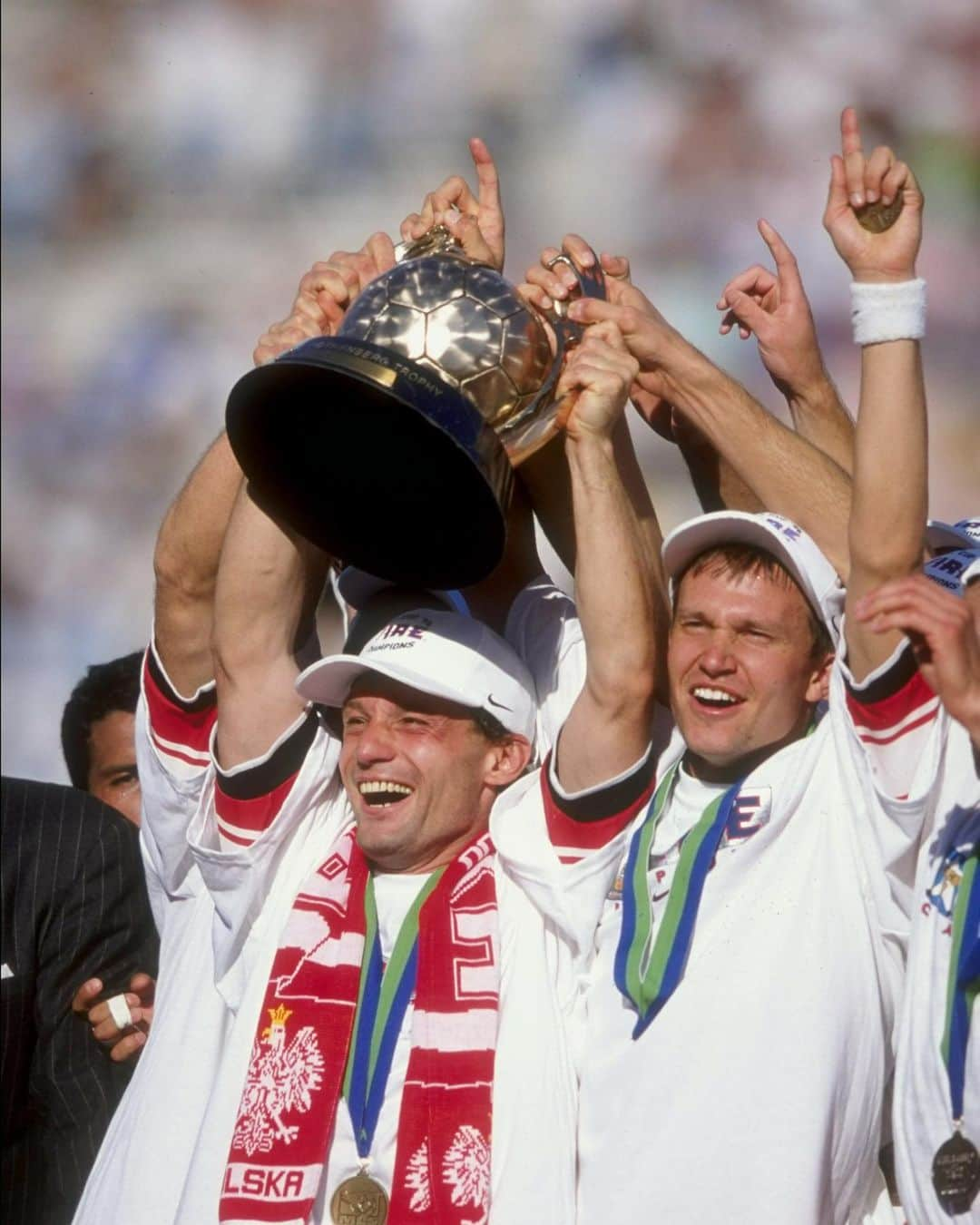 シカゴ・ファイアーさんのインスタグラム写真 - (シカゴ・ファイアーInstagram)「Celebrate a quarter-century of glory with us as we honor Chicago Fire FC's historic @MLS Cup triumph on its 25th anniversary!  #cf97 | #VamosFire」10月26日 1時00分 - chicagofire