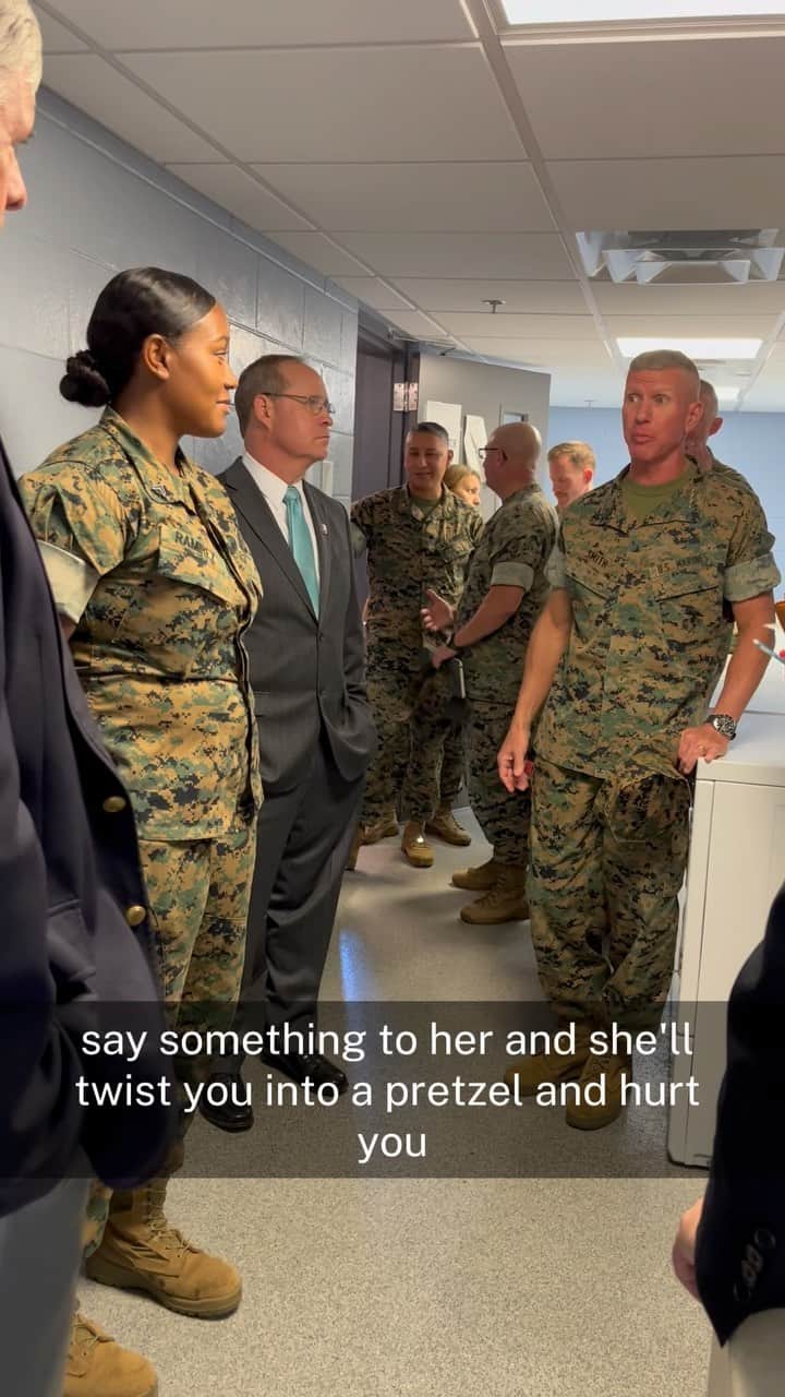 のインスタグラム：「Cpl Ramirez, it was great to meet you and hear your candid feedback during our visit to @10thmarregt. You are a warfighter in and out and I can’t wait to hear about the great things you’ll continue to do for our Corps. @2dmardiv @iimefmarines」