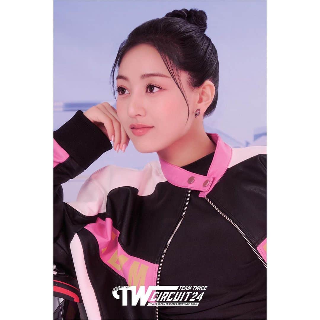 TWICE JAPANのインスタグラム：「TWICE JAPAN SEASON’S GREETINGS 2024 “Circuit24”  PRE-ORDER🏁 10.13(金) 12:00～11.5(日) 23:59  #JIHYO  詳細はこちら▼ https://twicejapan.com/news/detail/1347  #TWICE #TWICE_Circuit24」