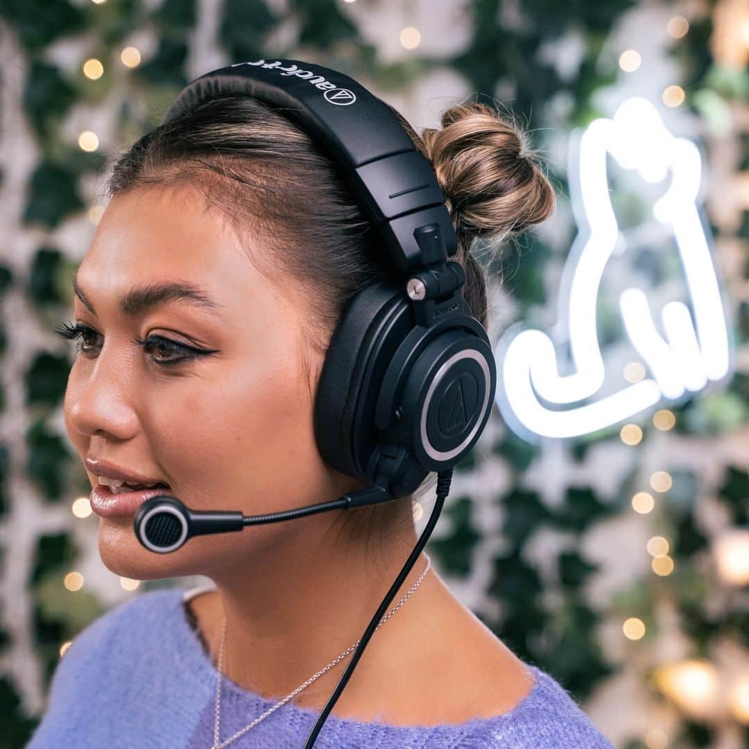 Audio-Technica USAのインスタグラム：「Unleash your creativity with the ATH-M50xSTS StreamSet™, the ultimate companion for content creators, available in SUB & XLR options. Immerse yourself in studio-quality sound and unparalleled comfort. Shop now at the link in our bio.⁠ .⁠ .⁠ .⁠ #AudioTechnica #Headphones #ContentCreation」