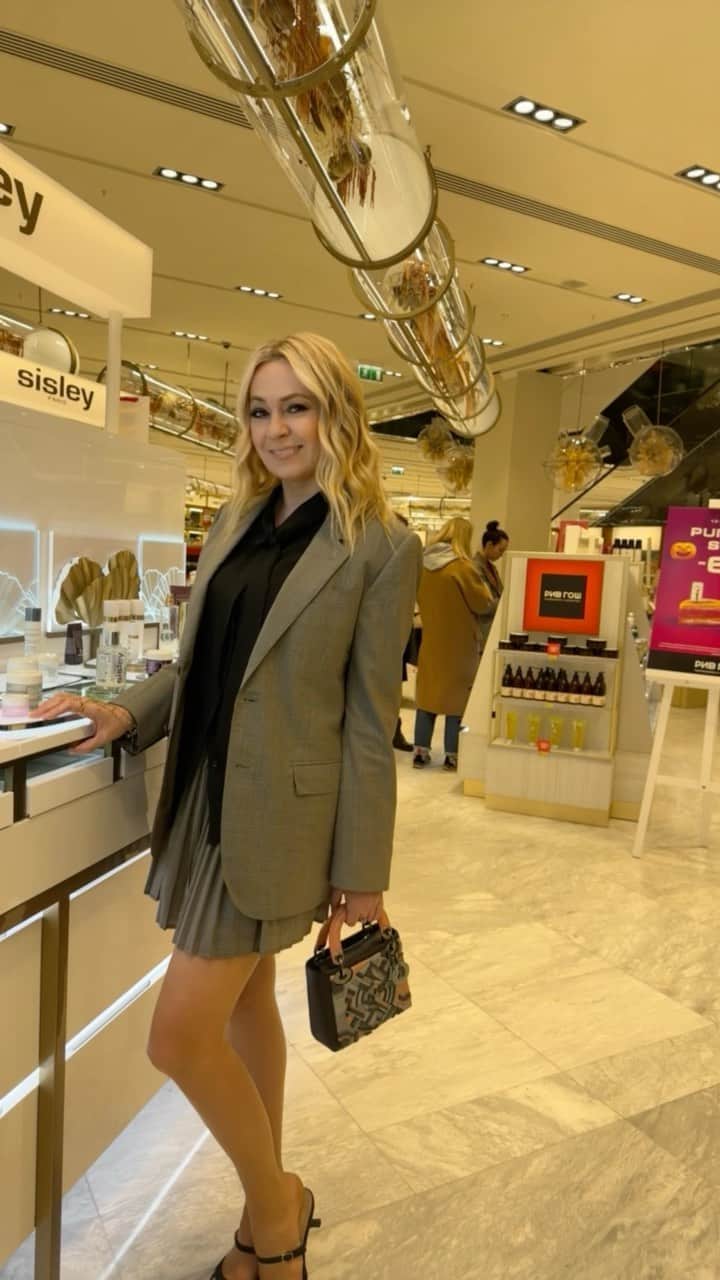 ヤナ・ルドコフスカヤさんのインスタグラム動画 - (ヤナ・ルドコフスカヤInstagram)「Друзья, предлагаю ...