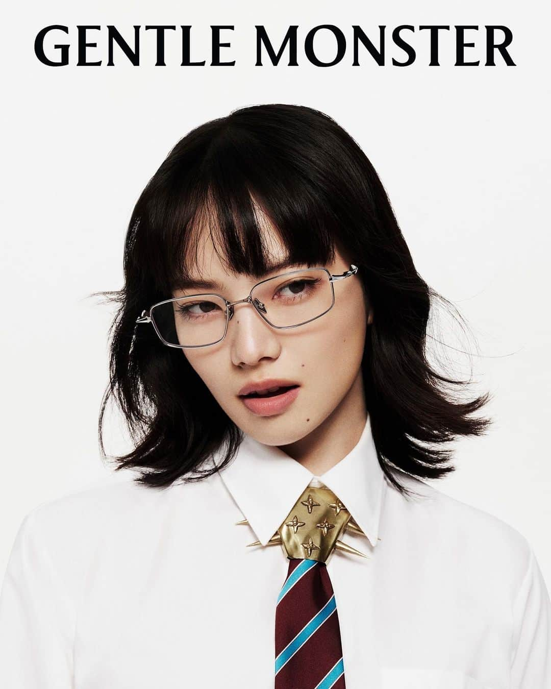 小松菜奈さんのインスタグラム写真 - (小松菜奈Instagram)「@gentlemonster   #PR #GentleMonster  #GentleHighSchool  #GentleMonsterOptical 🕶️　 👄　✌🏻 👓 👄　✌🏻」10月25日 15時56分 - konichan7