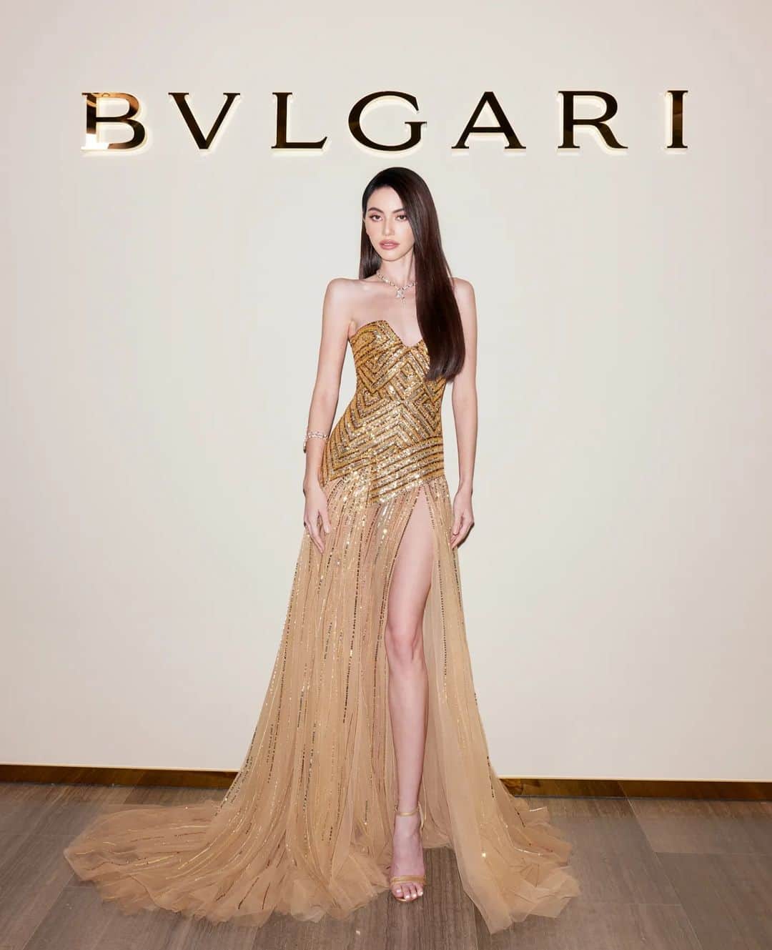 マイ・ダーウィカーのインスタグラム：「💎   #Bulgari #BulgariHighJewelry #BulgariThailand」