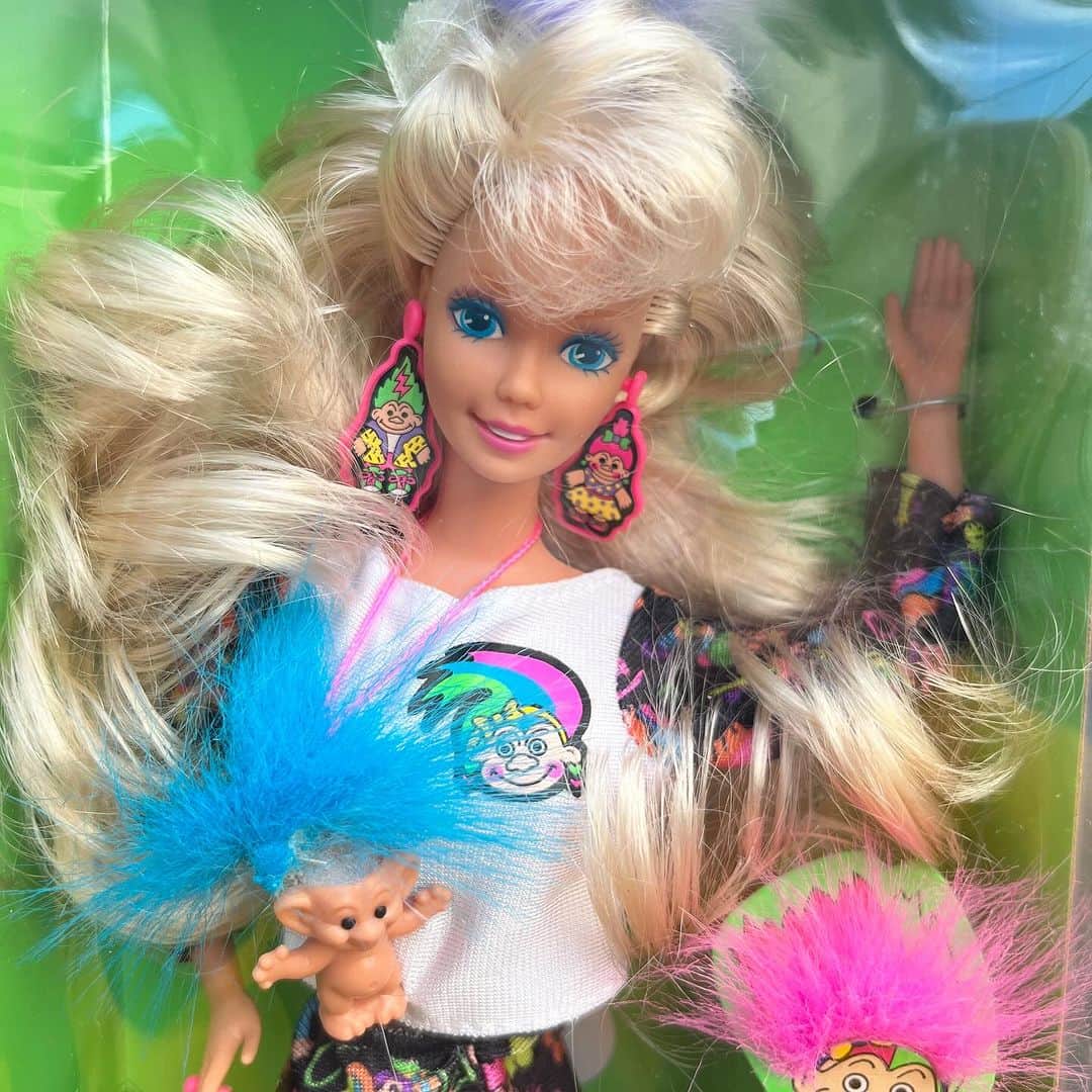 おもちゃやSPIRALさんのインスタグラム写真 - (おもちゃやSPIRALInstagram)「こちらもオススメ❣️  90's Troll Barbie入荷しました！  久しぶりの入荷です！とにかくかわいいです！笑」10月25日 16時24分 - spiral_toy