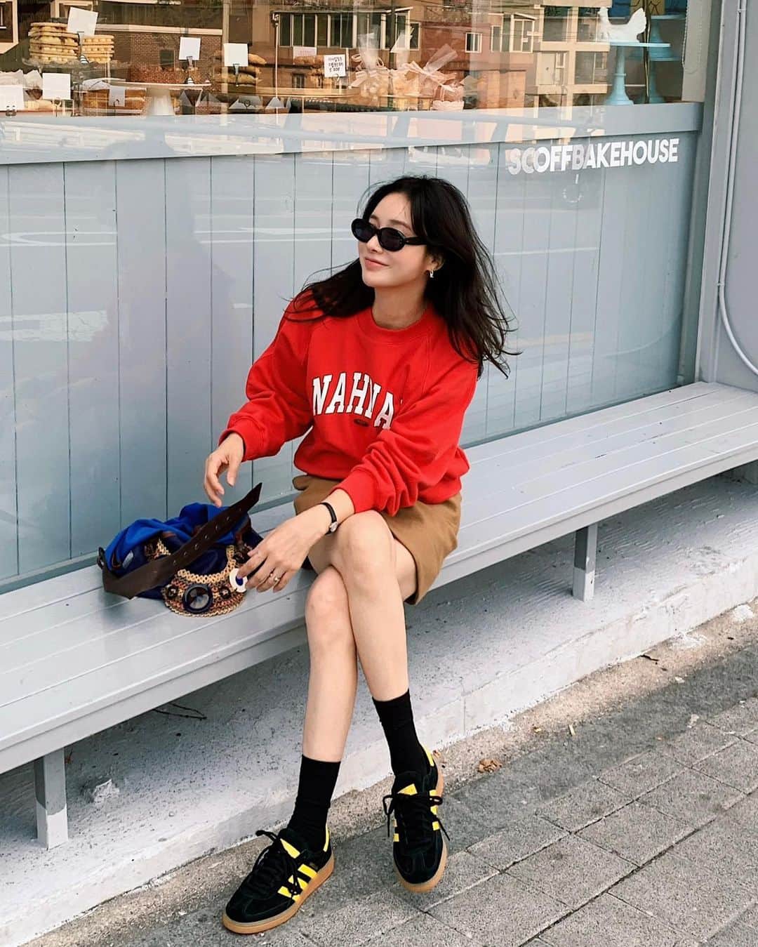 nanaのインスタグラム：「강렬했다 부암동 러브🍒 라이브버튼 잘못 눌러 사진이 죄다 움직이는데 그또한 재밌오 영상 만들어 보았지요👋🏽」