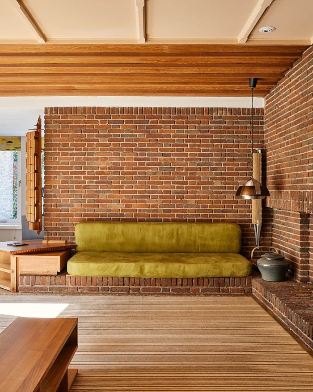 The Modern Houseさんのインスタグラム写真 - (The Modern HouseInstagram)「#forsale Fifties Fantasy: a mid-century gem in Staffordshire designed by the architect Sir Giles Gilbert Scott.  Head to the link in our bio for the sales particulars.  Lichfield Road, Stone, Staffordshire」10月25日 16時52分 - themodernhouse