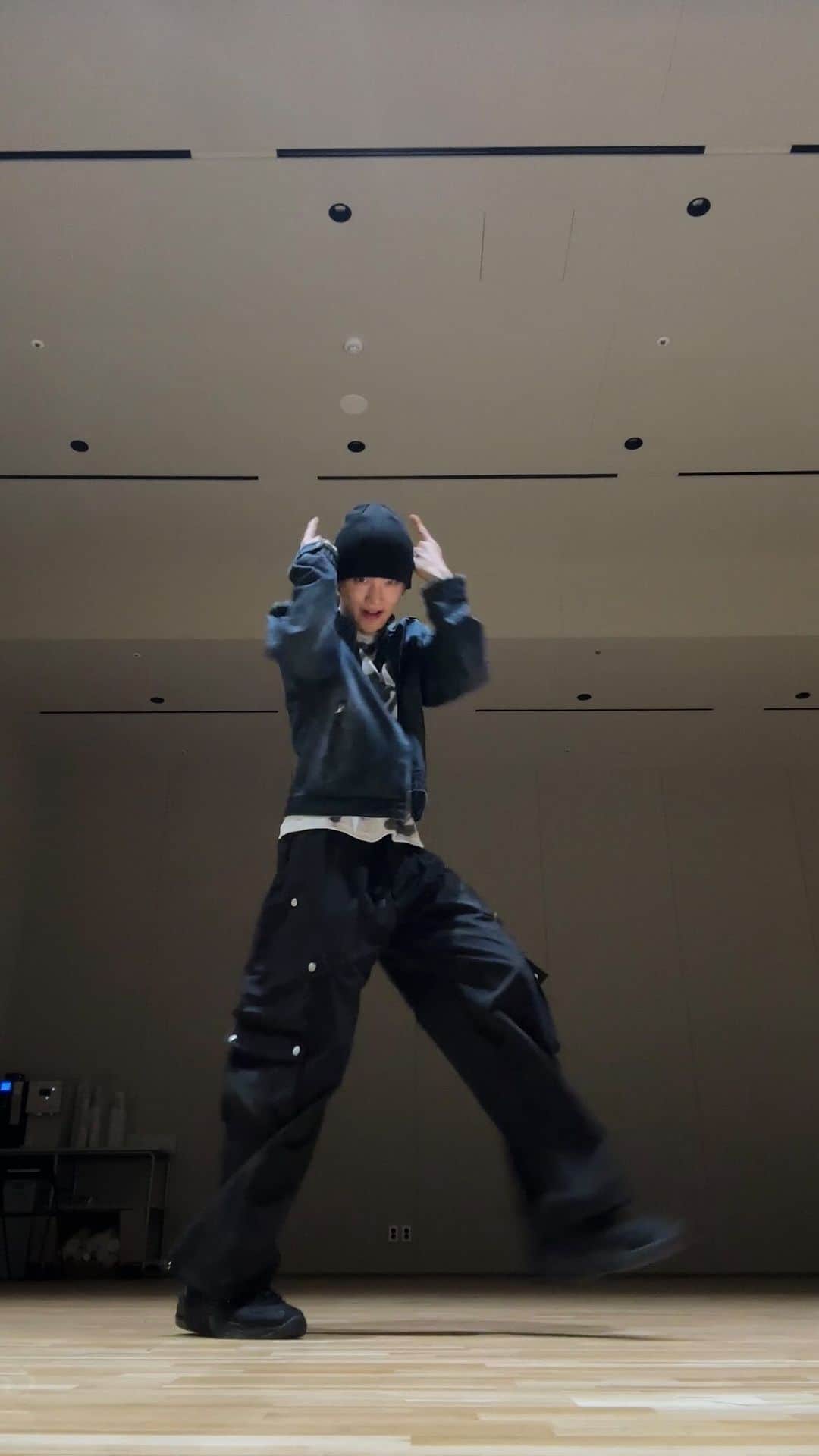 Tomorrow X Togetherのインスタグラム：「MOA들이 기다렸던 devil😈 #YEONJUN  #투모로우바이투게더 #TOMORROW_X_TOGETHER #TXT」
