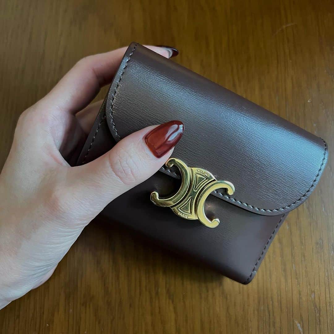 のインスタグラム：「#_mai_nail 💅 今回は透け感のある絶妙カラーにしてもらった🍂 @melil__ @rima_jong ありがとう♡」