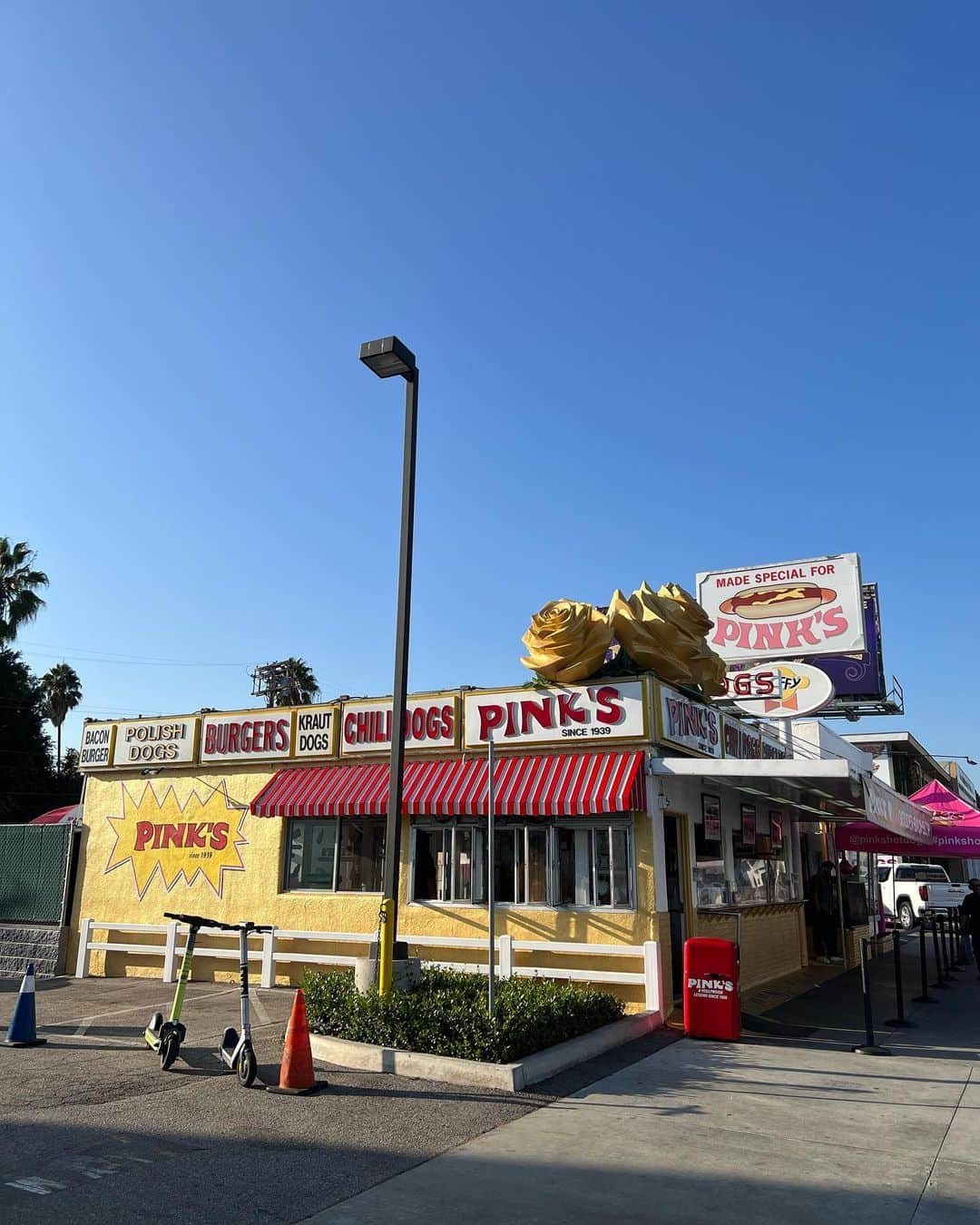 葉月蓮さんのインスタグラム写真 - (葉月蓮Instagram)「💞💞💞 PINK'S and Melrose Avenue   #pinks #melrose #losangeles #海外旅行」10月25日 18時05分 - hazuki_ren_