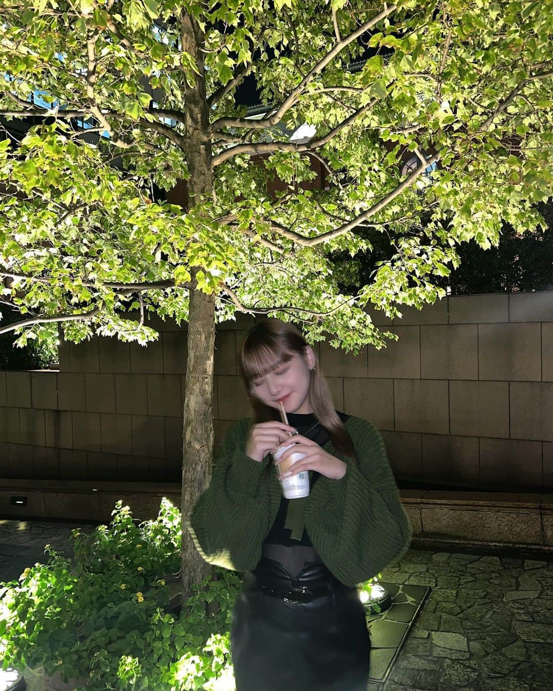 吉田羽花さんのインスタグラム写真 - (吉田羽花Instagram)「. スタバはまだアイス飲んでます☕️🩵  みんなはスタバのメニューで何が好きーー？   #ワカノシフク   #starbucks   #スタバ   #今日好きになりました   #今日好き   #台北編   #06  #jk  #sjk   #吉田羽花」10月25日 18時08分 - waka.yoshida_
