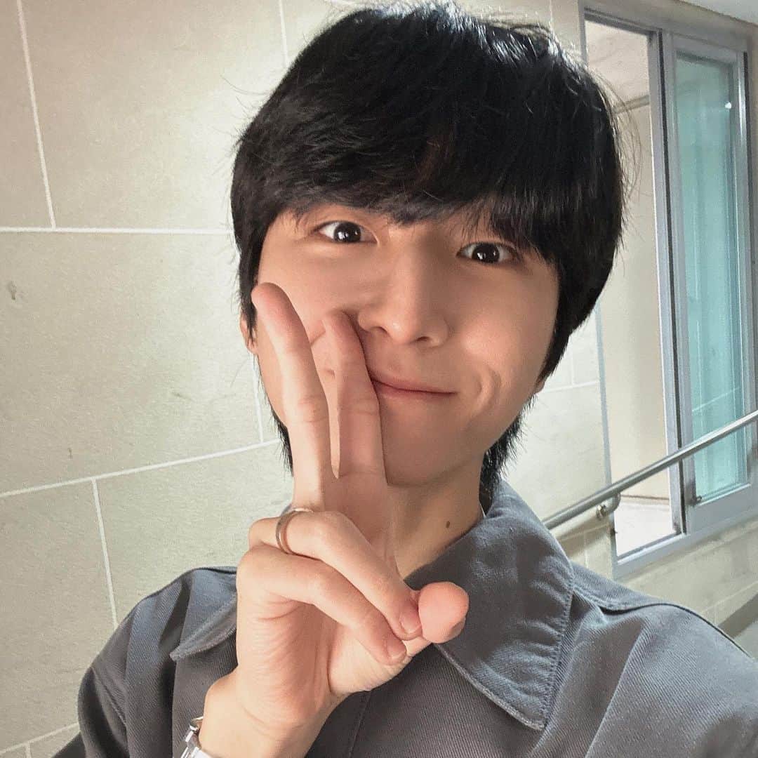 チョン・ソンハのインスタグラム：「오늘 12월 2일에 있을 서울 단독 공연 티켓 예매가 오픈되었습니다!! 자세한 정보는 인터파크로~~☺️🙏🏻  Tickets are available for my Seoul show in December. Check it out if you’re in Korea🙏🏻  https://mobileticket.interpark.com/goods/23015555?app_tapbar_state=hide&」