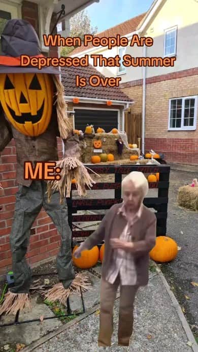 Spinnin' Recordsのインスタグラム：「Who's ready for some trick or treating? 🎃 'Halloween Dance Hits' EP is out now!   TRACK ID | @mxrcvrymusic - Phonky Halloween (The 90s Kids Edit)」