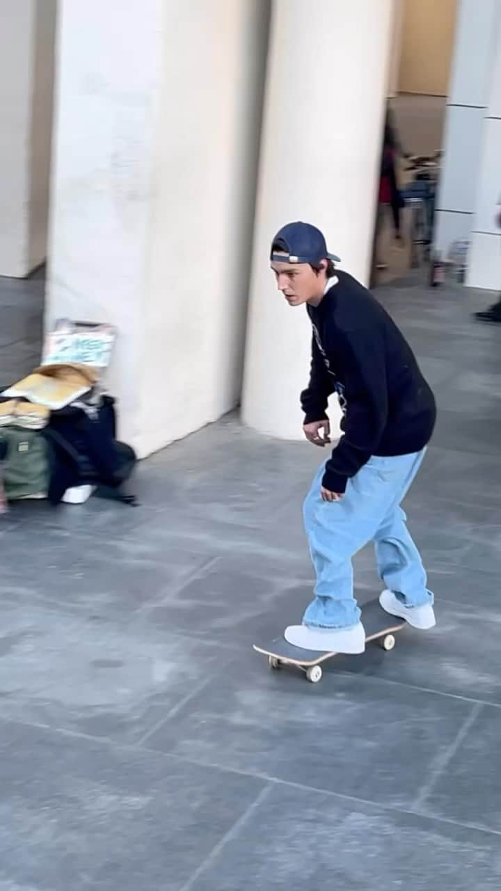 MACBA LIFEのインスタグラム