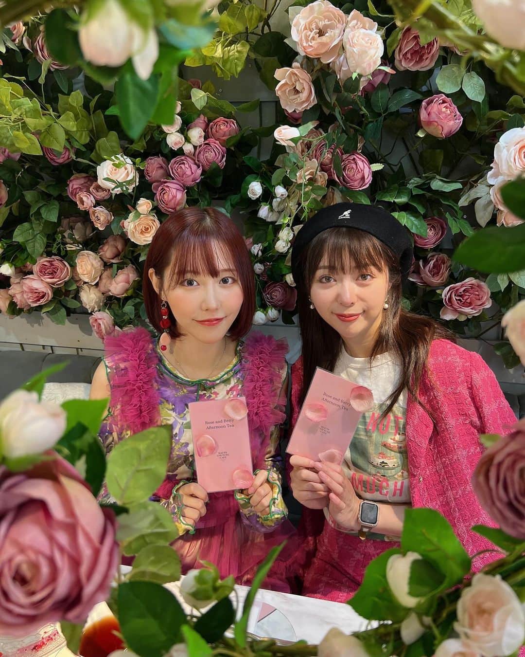 神成藍子のインスタグラム：「きゃーかわいいかわいいかわいい🩷🩷🩷 2人ともピンクコーデでリンクしてかわちい🥹🩷  #hautecouturecafe #アフヌン #アフターヌーンティー #薔薇 #ピンクコーデ #pinkcode」