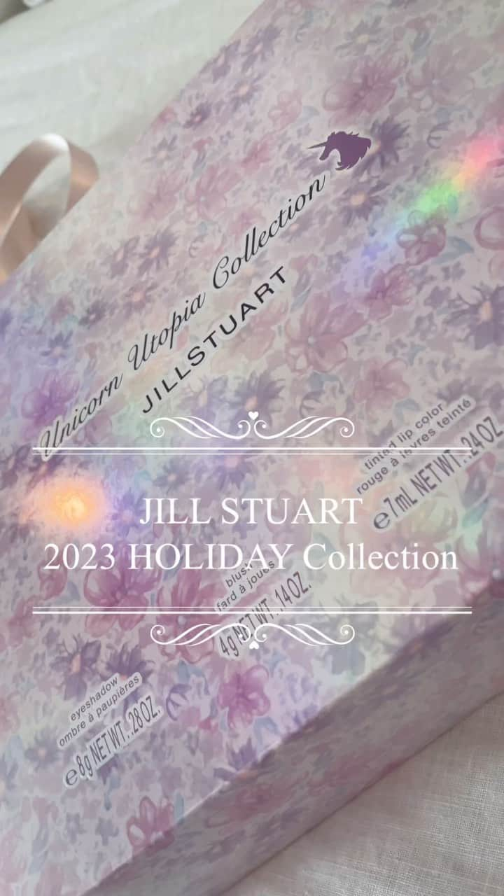 千葉優子のインスタグラム：「@jillstuartbeauty 2023 Holiday Collection♡♡  今年も可愛すぎますジル様🙏♡  10/27発売先着順発売だよ🥹✨  アイシャドウ(ベース＋6色) ハイライトチーク ティント ネイルオイル ポーチ  テーマがユニコーンの 可愛くて豪華すぎる内容でした！  明日メイク動画載せるね🥰  #PR #JILLSTUART#ジルスチュアート #jillstuart_pr#jillstuartbeauty#秋コスメ#秋コレクション#秋冬コレクション#ホリデーコレクション #ジルスチュアート#コスメマニア#コスメ #アラサーメイク#アラサーママ#30代メイク #influencer#ponte_beauty#lucra#locari#ロカリ#コスメマニア#influencer#ママインフルエンサー#コスメレビュー#新発売コスメ#サマーコレクション#大人可愛い#大人かわいい#アラサーメイク#バズりコスメ#デパコス」