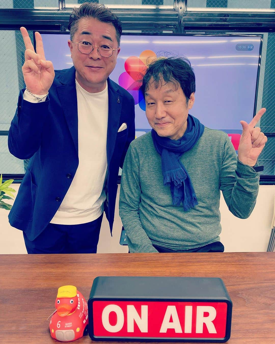 多賀公人さんのインスタグラム写真 - (多賀公人Instagram)「さよなら人類で一世を風靡したバンド、元たまの柳原陽一郎さんが私のスタジオに遊びに来てくれました。表町TV11月号にメッセージも。3代目グランドイカ天キング！です。12月2日には城下公会堂でライブ。たのしみです！  #いかすバンド天国　#柳原陽一郎　#たま　#さよなら人類　#表町カレッジ　#表町TV #music #love #fun #多賀公人　#アナウンサー」10月25日 19時36分 - kimito_taga