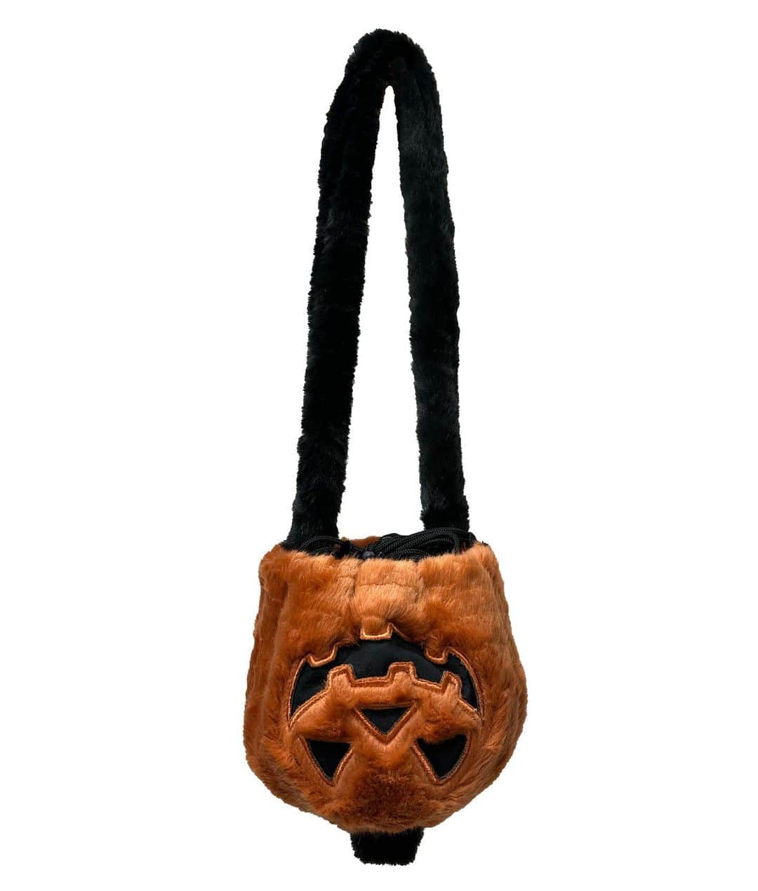 DOVER STREET MARKET GINZAさんのインスタグラム写真 - (DOVER STREET MARKET GINZAInstagram)「#DOUBLET Jack-o'-Lantern🎃 Costume Head Bag will be available in two sizes starting October 28 exclusively at @doverstreetmarketginza   ダブレットのジャックオランタン🎃コスチュームヘッドバッグは2サイズで10月28日より #ドーバーストリートマーケット銀座 にて限定発売になります。 #doverstreetmarket #doverstreetmarketginza」10月25日 19時40分 - doverstreetmarketginza