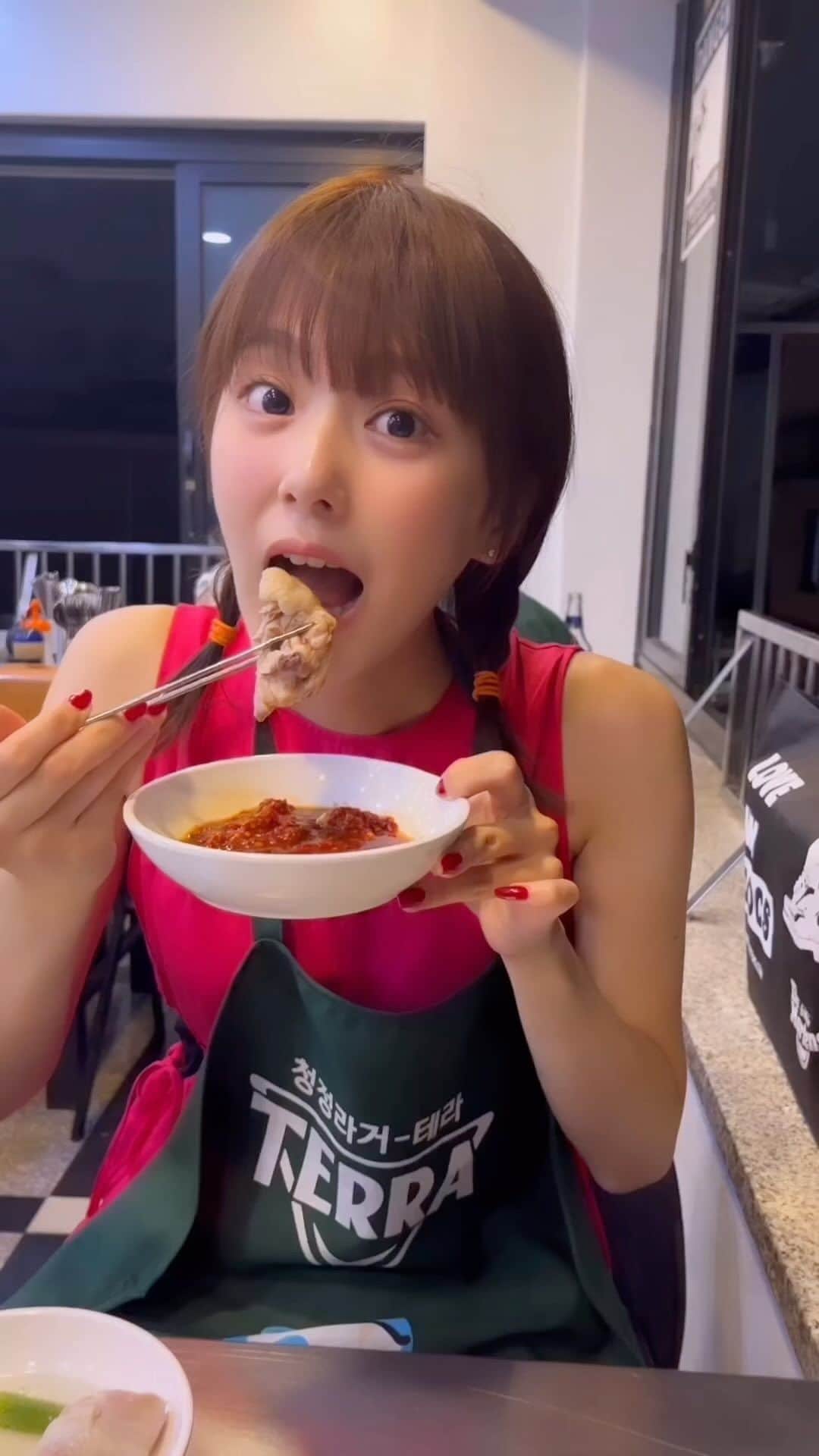 古川杏のインスタグラム：「韓国食べまくりリール！ タッカンマリもトッポギもキンパも🤰  マンウォン市場がおすすめだよ！  #韓国グルメ#韓国旅行#弘大グルメ#東大門グルメ#ソウル旅行 #japanse #食べるのだいすき」