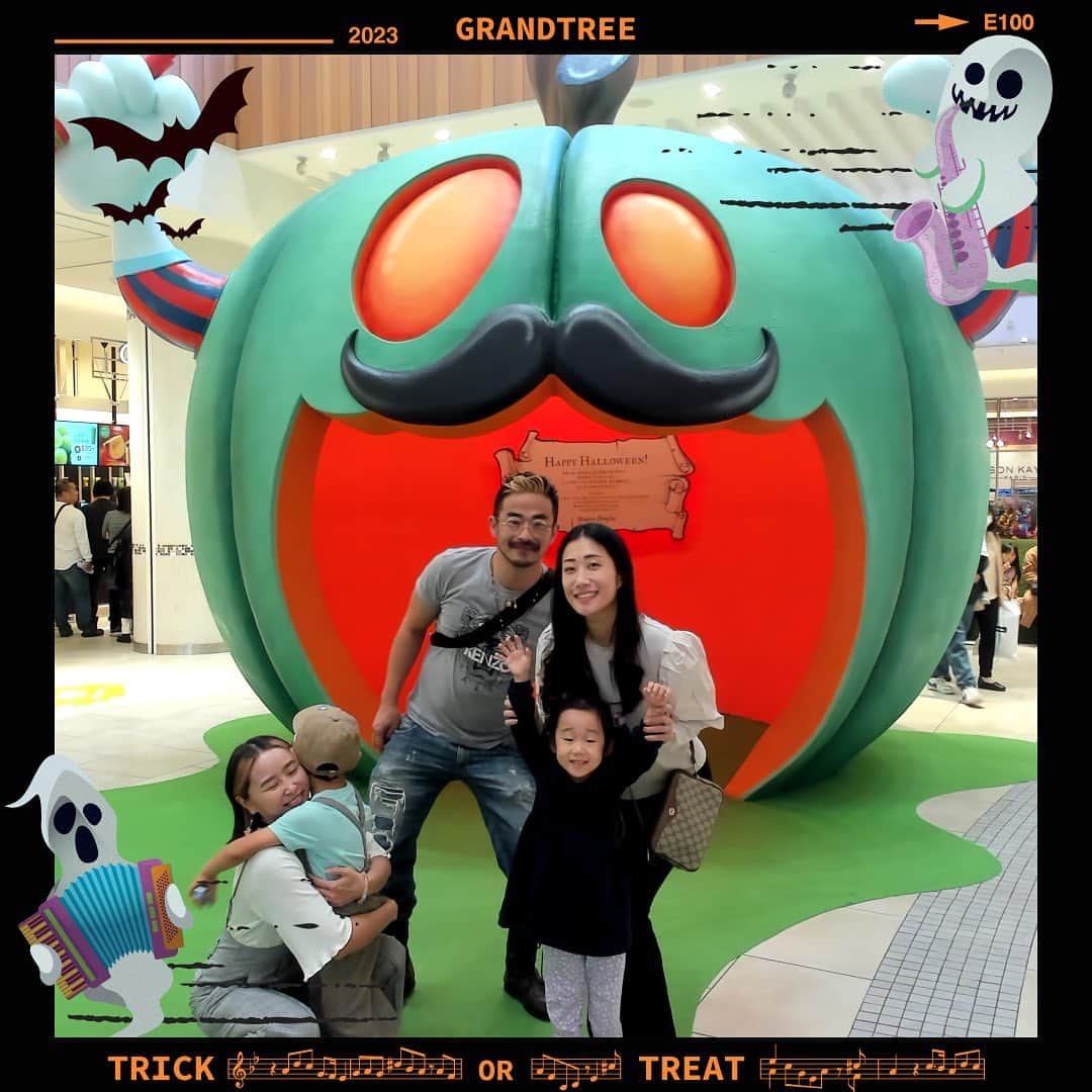 NON-Pのインスタグラム：「そろそろハロウィンだねー🎃👻  こーゆう写真の時、わざと後ろ向く我が子📸🙅‍♂️笑  @u2x_xx.xy  @asami_iwanari  @chibinari.baby   時間ってあっとゆー間。 あと何ヶ月とかすぐよね…。 残された時間、会いたい人にはいっぱい会っておきたい。 だから連絡した人、遊んでね❤️  #friends #いつもありがとう #大好き #会いたい人には会いに行こう #❤️ #ハロウィン #Halloween #🎃」
