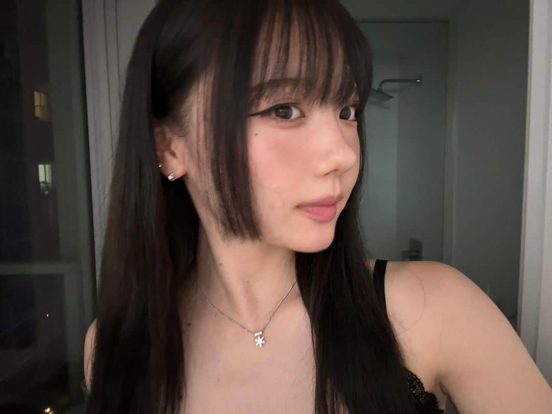 尾形咲季のインスタグラム：「YouTubeデータ消えて萎えたからメイクしてイメチェンした」