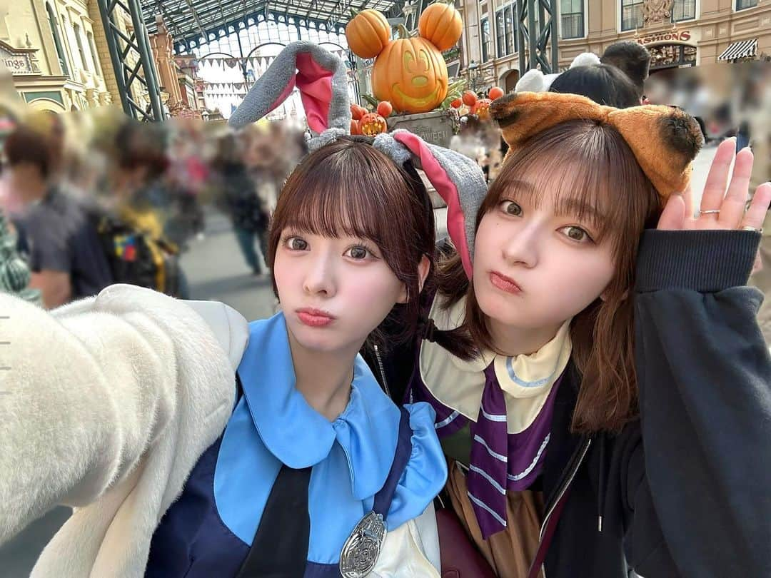 齊藤なぎさのインスタグラム：「🎃🌙👻 ⁡ ⁡ ⁡ ⁡ ちょっと前に愛ちゃんの 早め誕生日お祝いディズニーしてきた。 ⁡ ずっとはしゃいで楽しんで喜んでくれて かわいすぎだねえ👼👼👼👼👼 念願のハロウィンできたよ☺️」